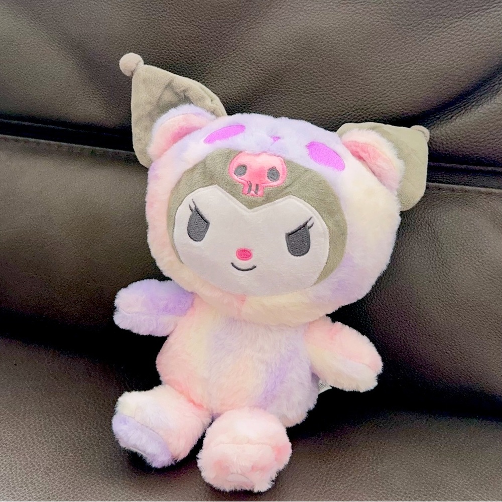 A kuromi! With a lovely purple pink pj! 25cm